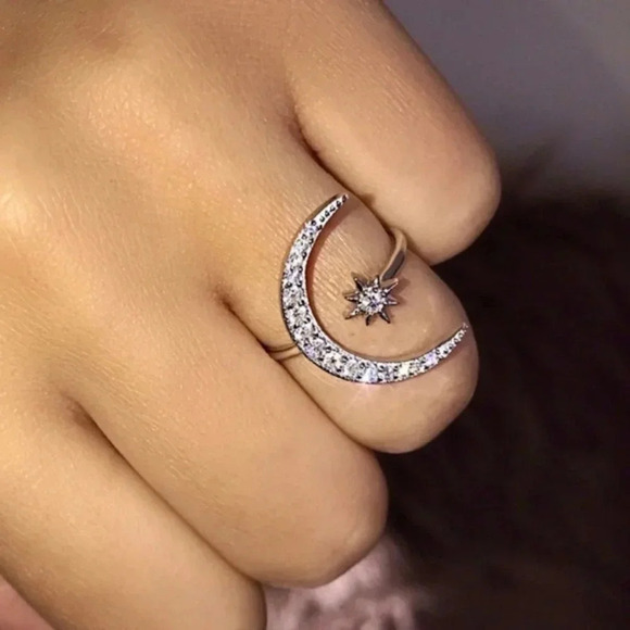 NEW Silver Crescent Moon & Star Adjustable Ring - Picture 3 of 6